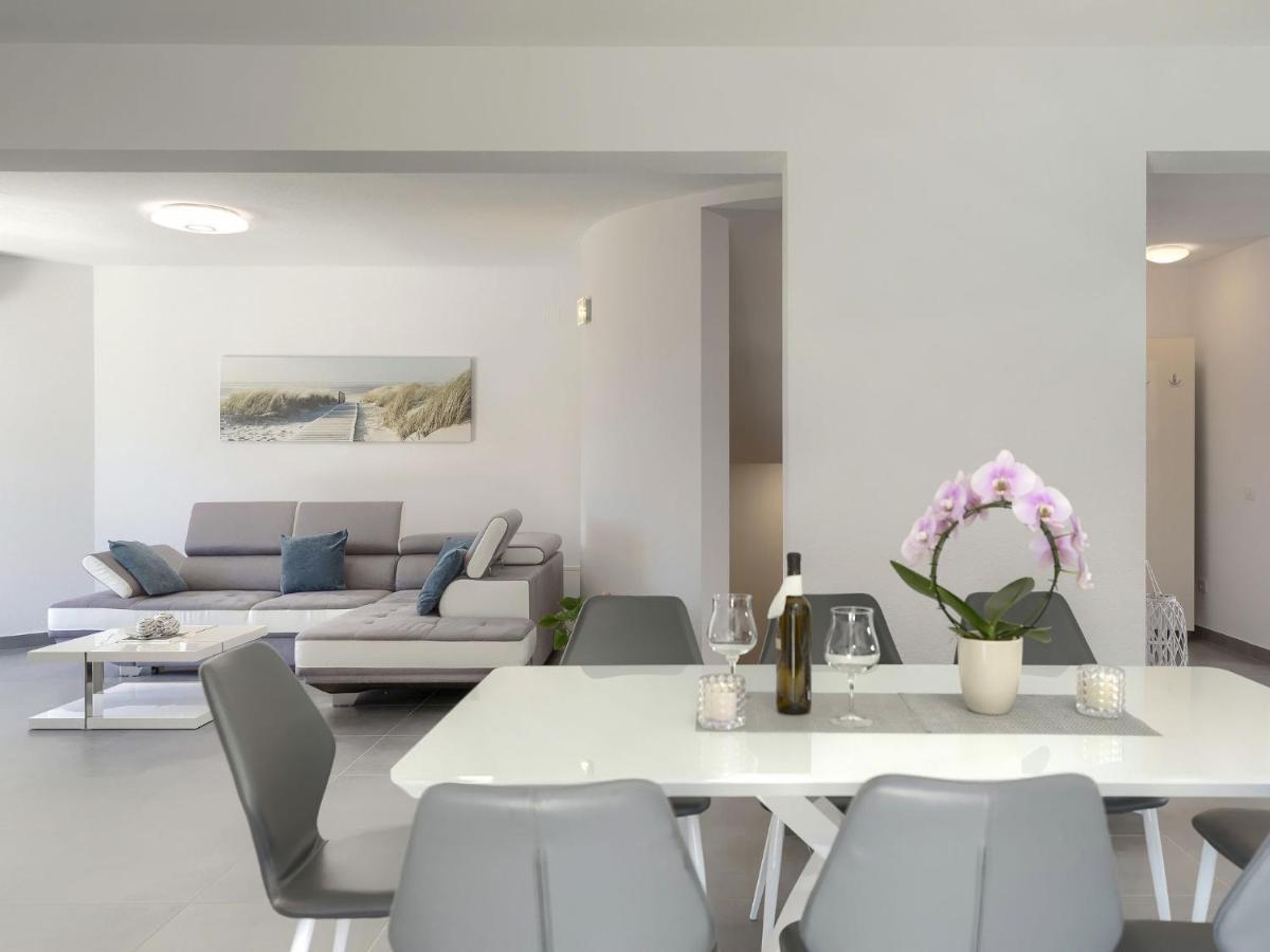 Holiday Home Villa Gocci By Interhome Kmeti Exterior foto
